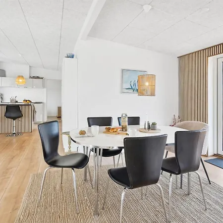 Сasa de vacaciones Thorlaf - 200m From The Sea By Interhome