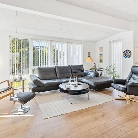 Сasa de vacaciones Thorlaf - 200m From The Sea By Interhome Hejls